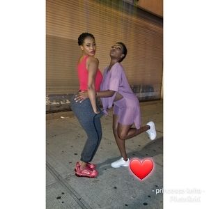 Meet your Posher, Mmekeïta